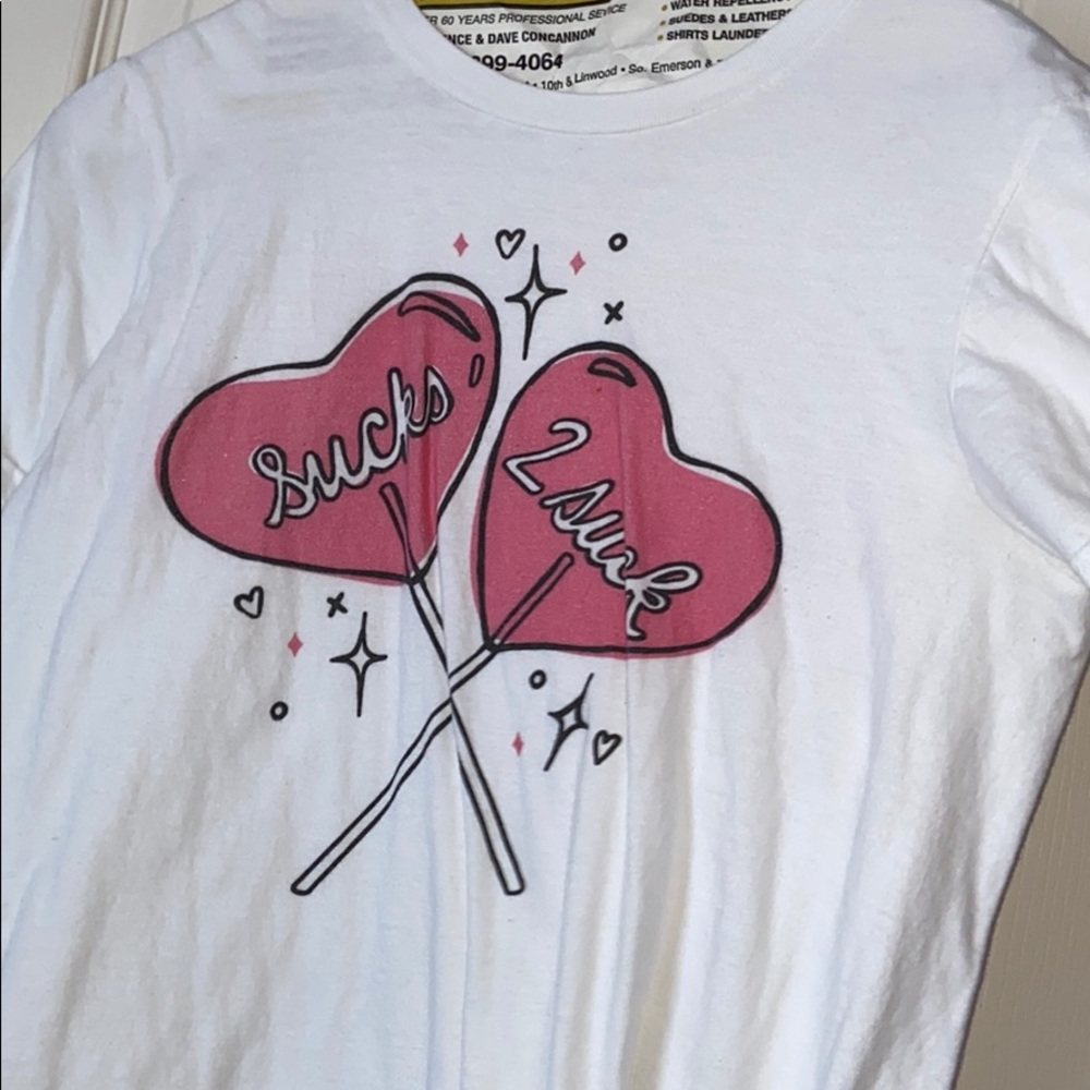 GRAPHIC TSHIRT